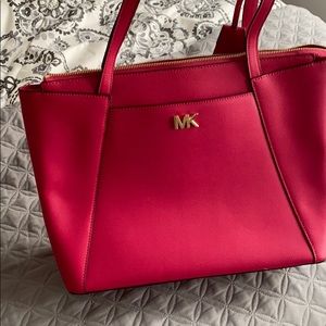 Michael Kors purse- brand new